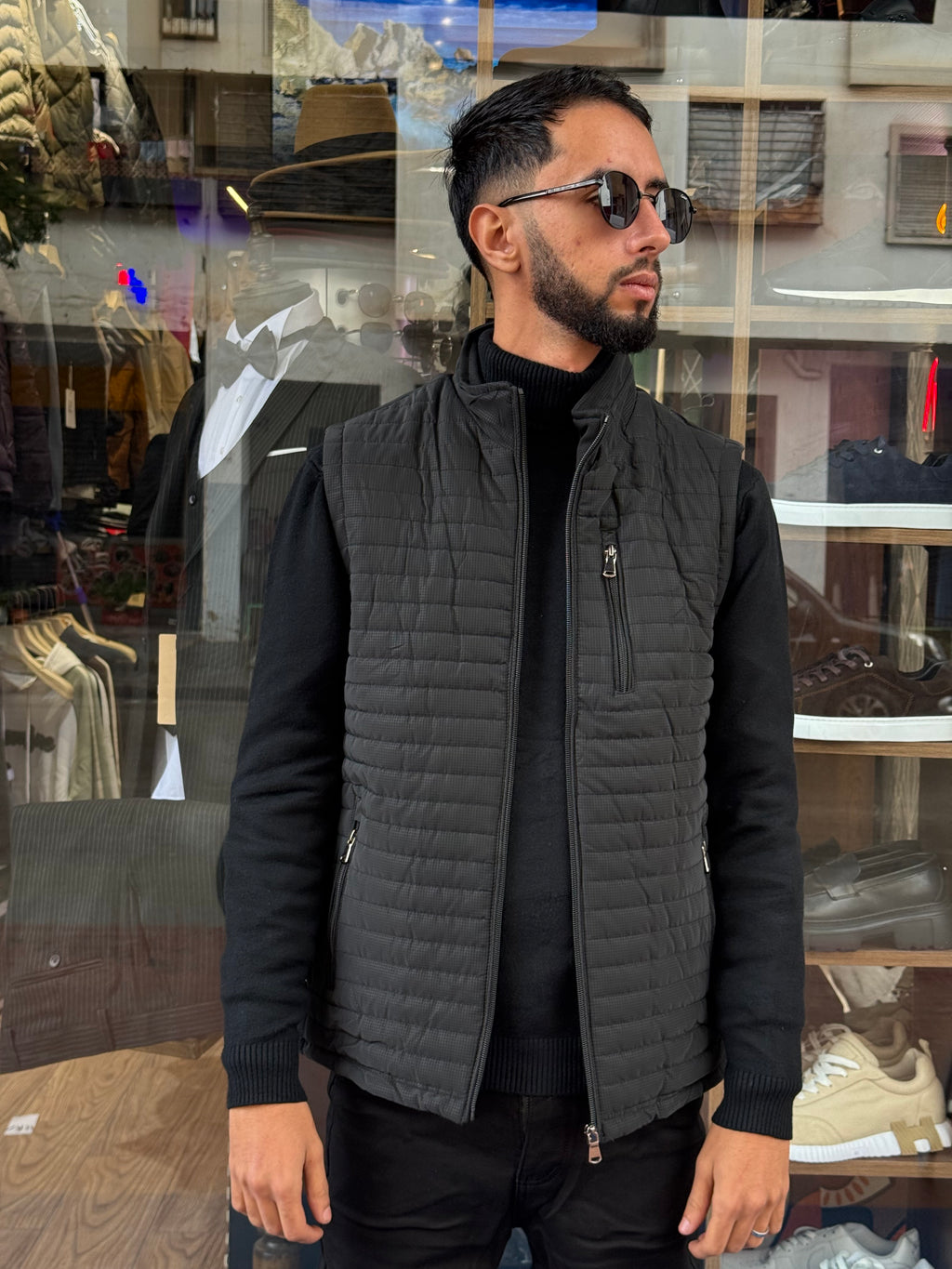 Gilet Matelassé Noir Homme – Élégance Urbaine & Confort Quotidien