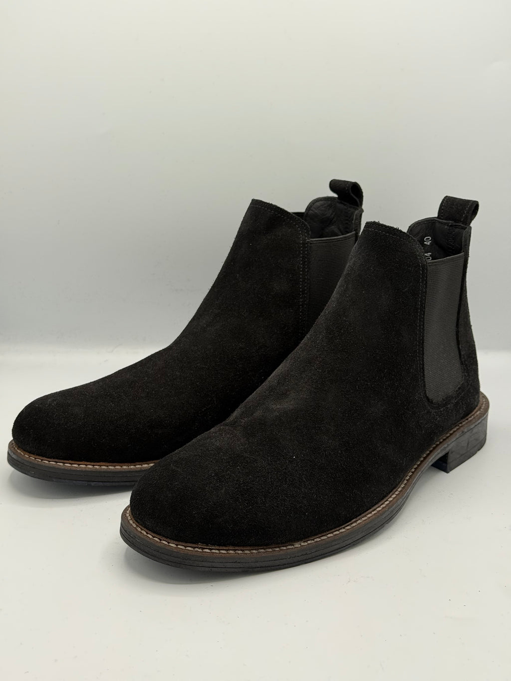 Bottines Chelsea Élégance Suédé – Noir Intense