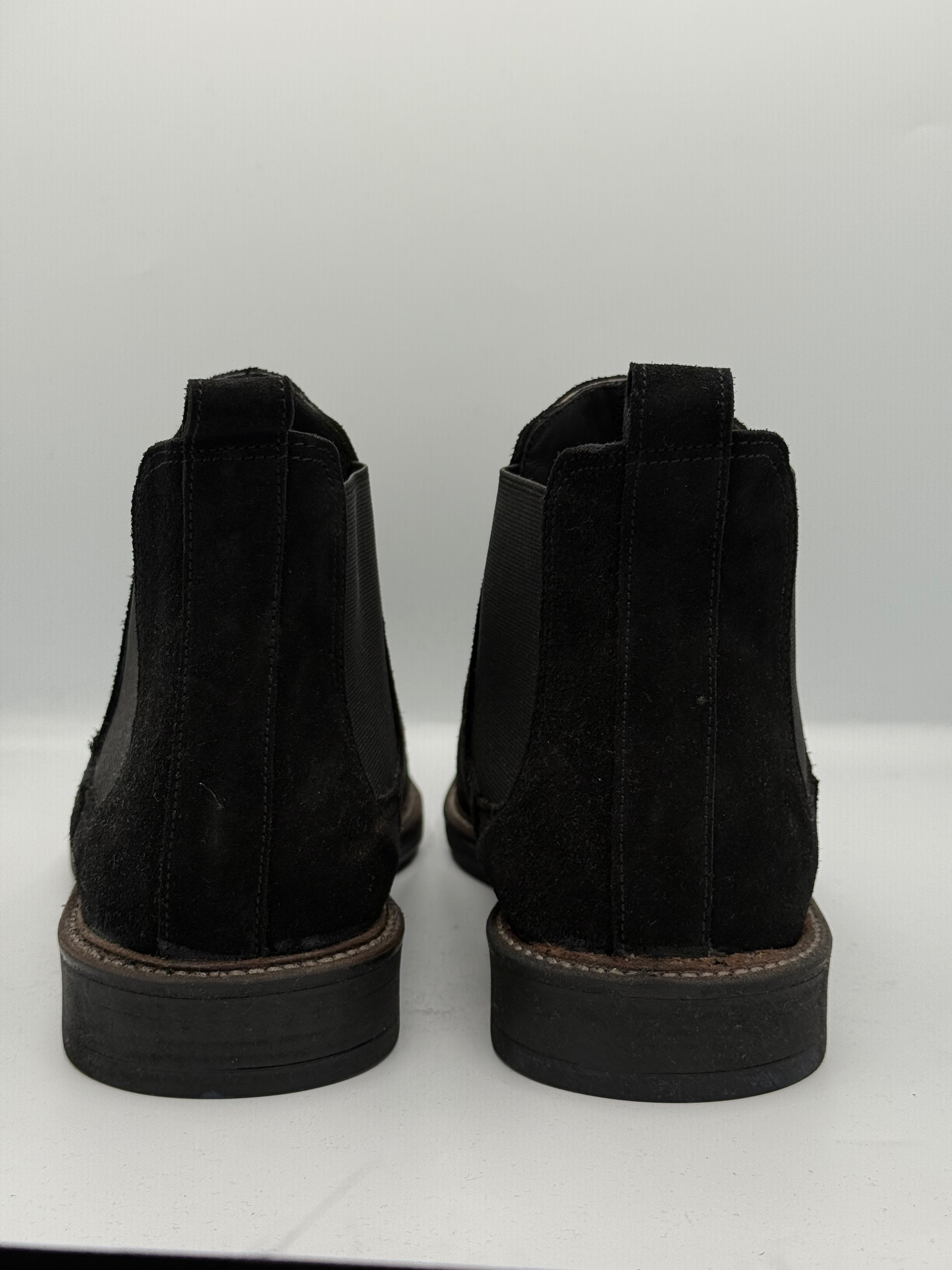 Bottines Chelsea Élégance Suédé – Noir Intense