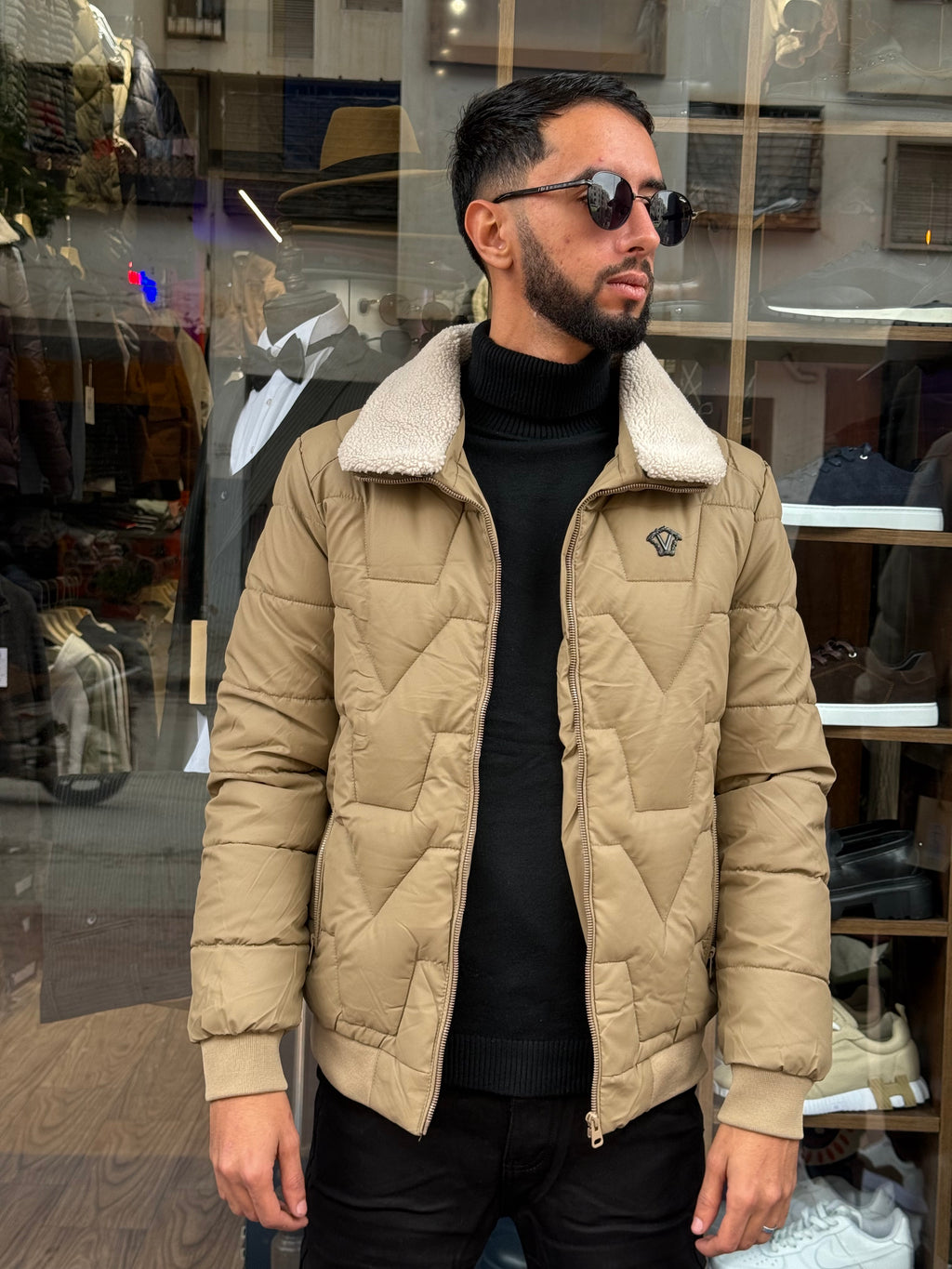 Veste Matelassée Homme Beige Col Fourrure – Élégance & Chaleur