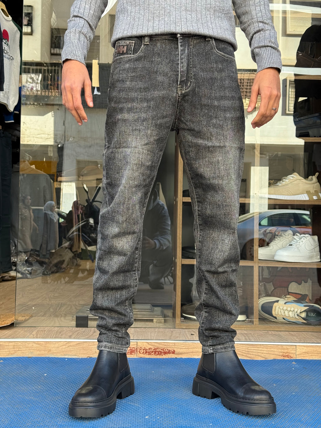 Jean Homme Coupe Droite – Gris Délavé
