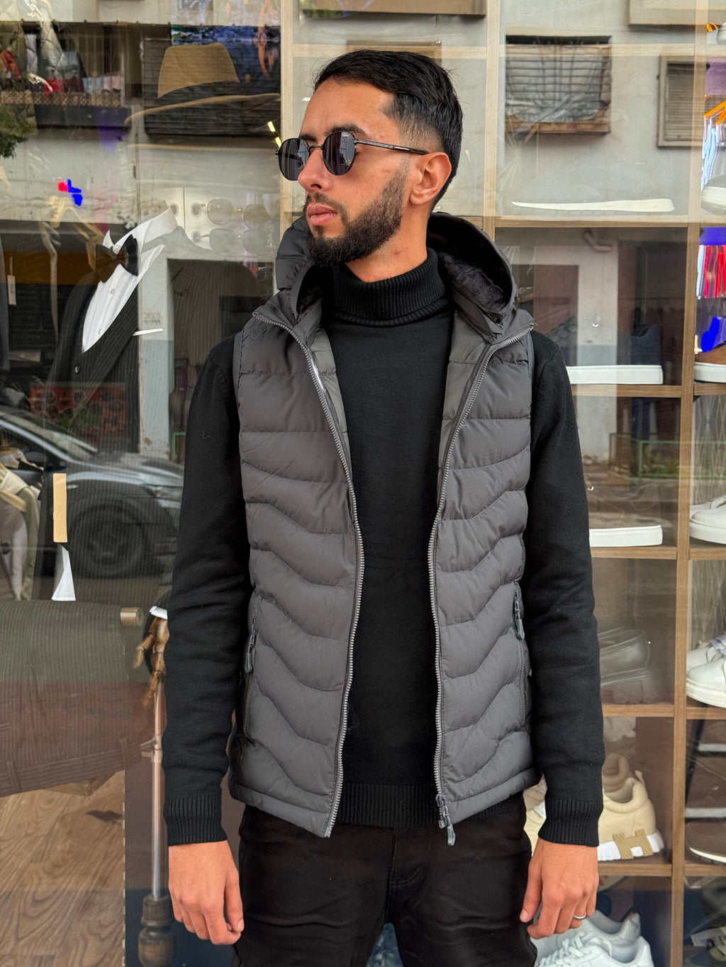 Gilet Matelassé Homme Gris Anthracite – Col Haut Style Urbain