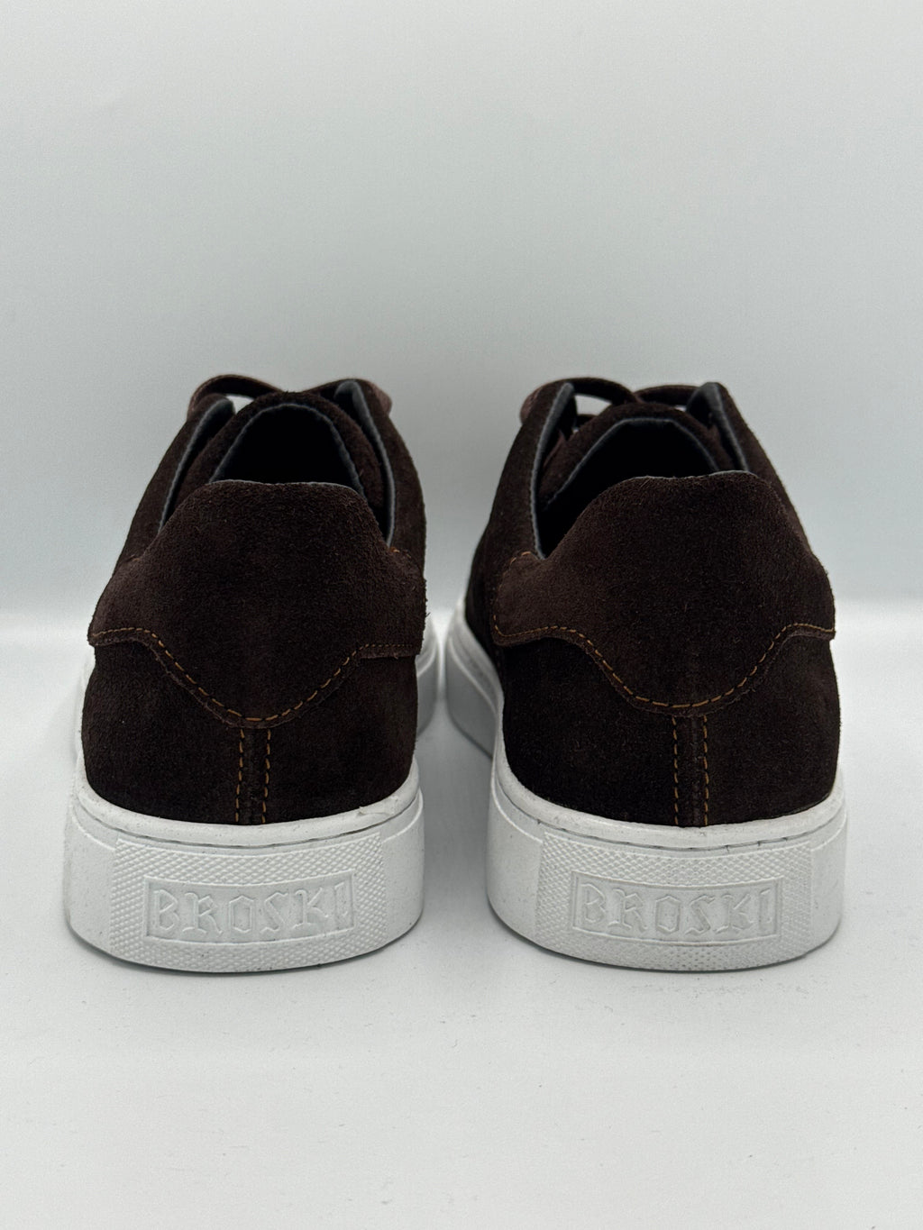 Sneakers Marron en Suédine – Élégance Urbaine & Confort Premium