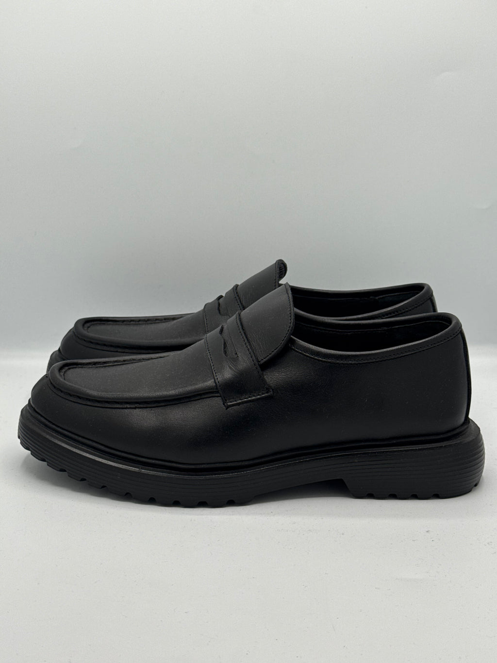 Mocassins Noirs Urban Luxe – Style Moderne & Confort Absolu