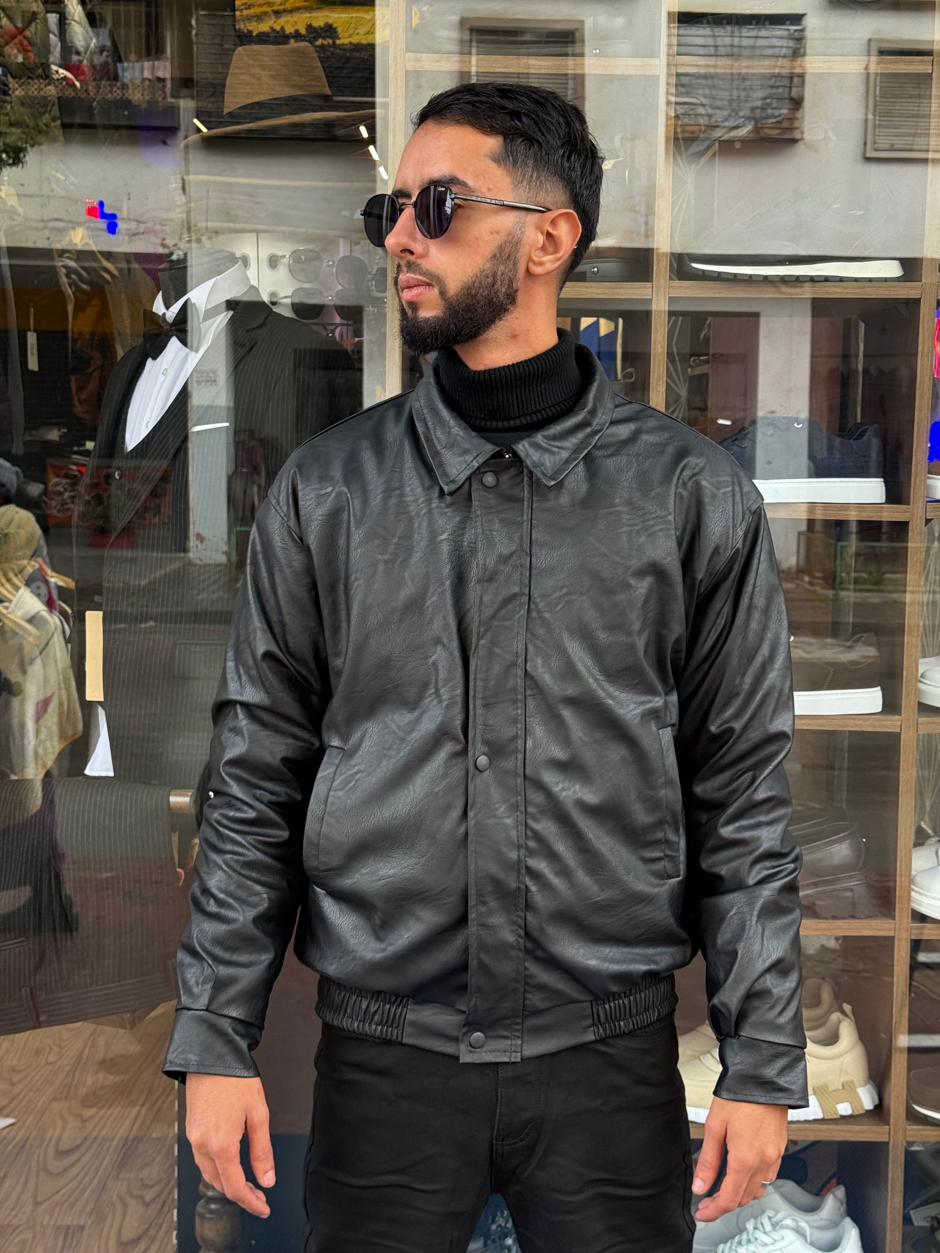 Veste Cuir Noir Homme – Élégance Urbaine à Boutons Pression