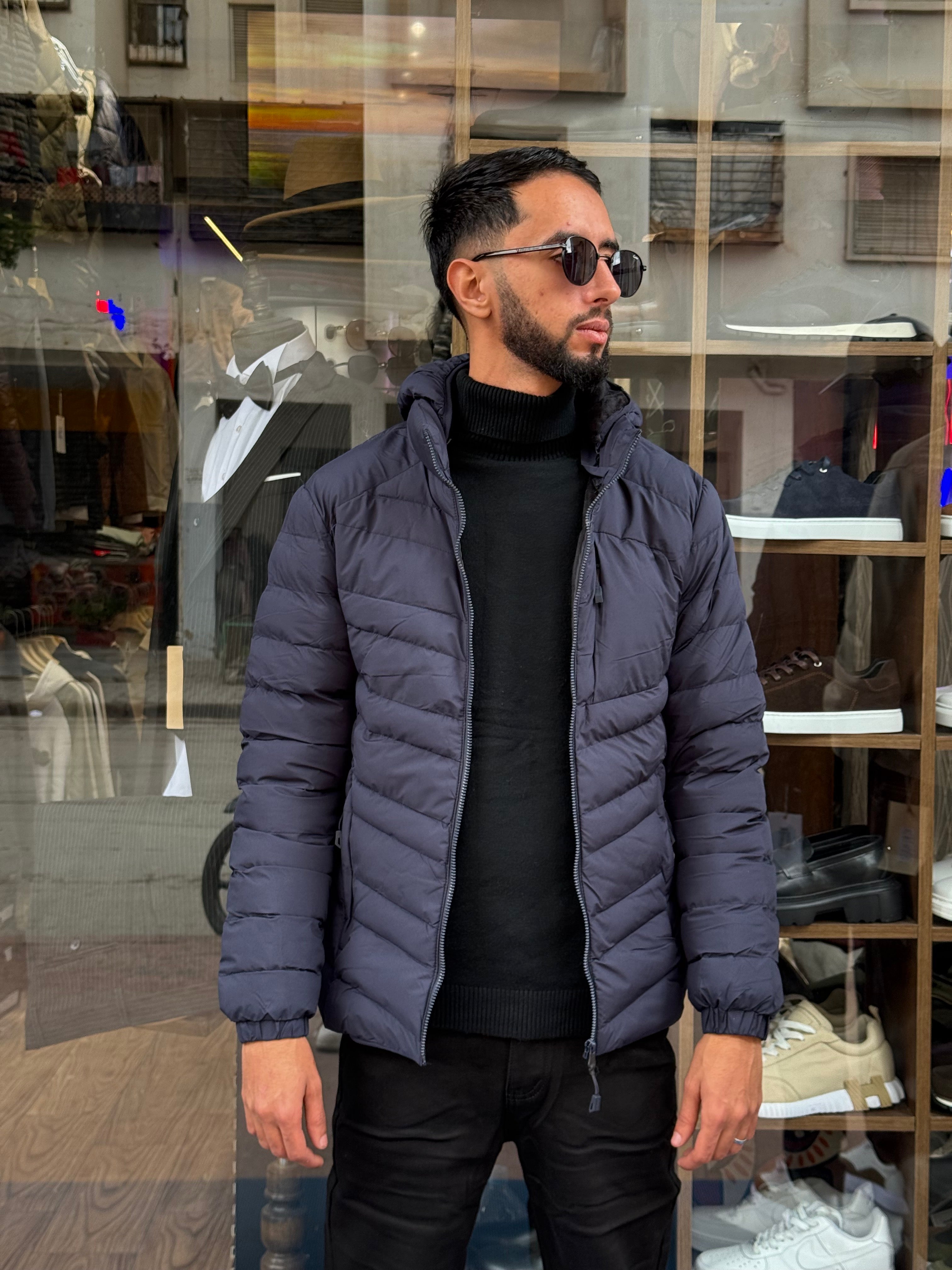 Doudoune Matelassée Bleu Nuit Homme – Élégance Moderne & Confort Thermique