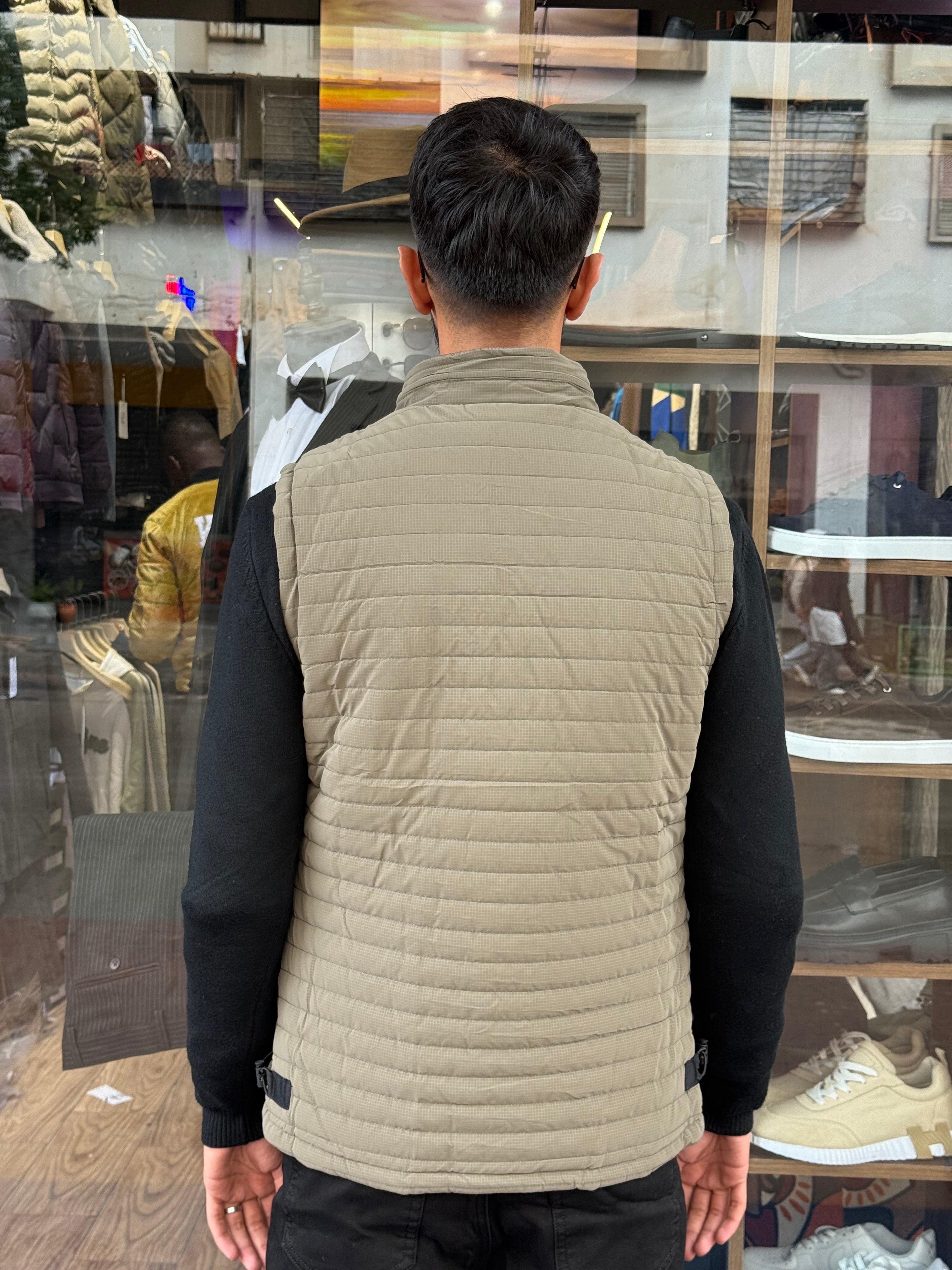 Gilet Matelassé Homme Kaki Urbain – Style Moderne & Pratique