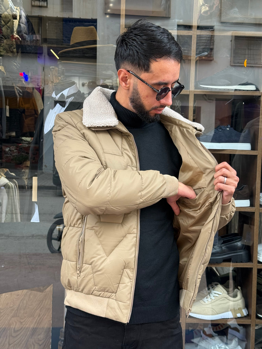 Veste Matelassée Homme Beige Col Fourrure – Élégance & Chaleur