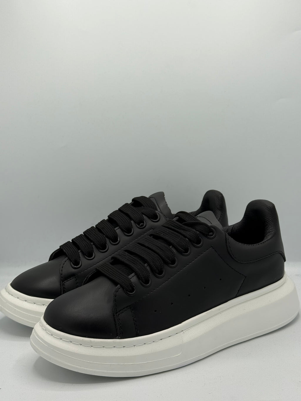 ALEXANDER McQUEEN NOIR BLANC