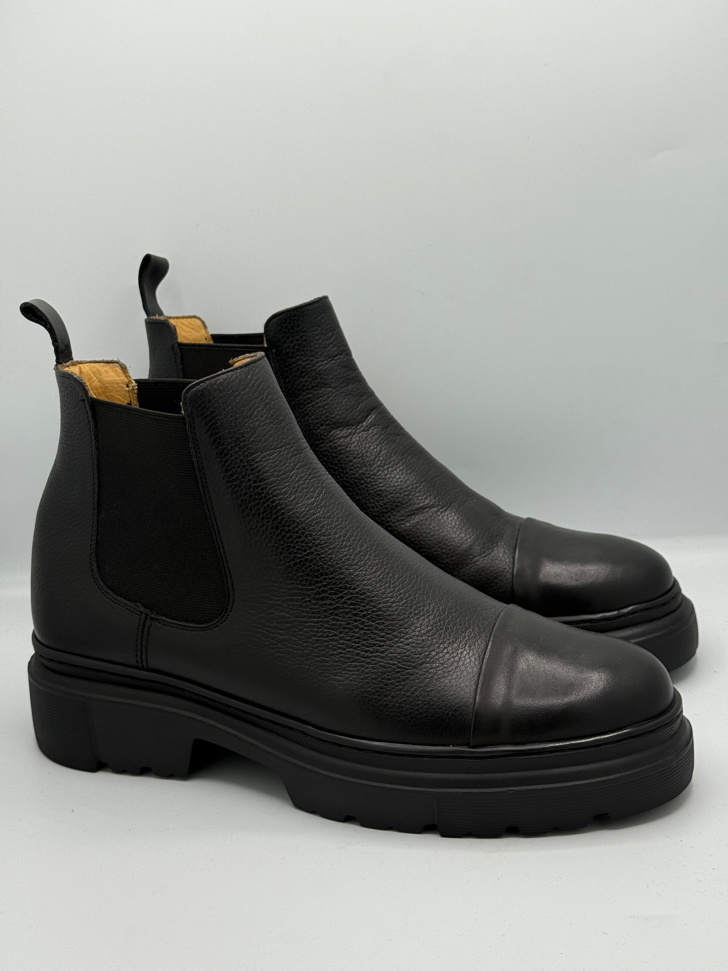 Chelsea Boots Noires Luxe – Cuir Premium & Semelle Track