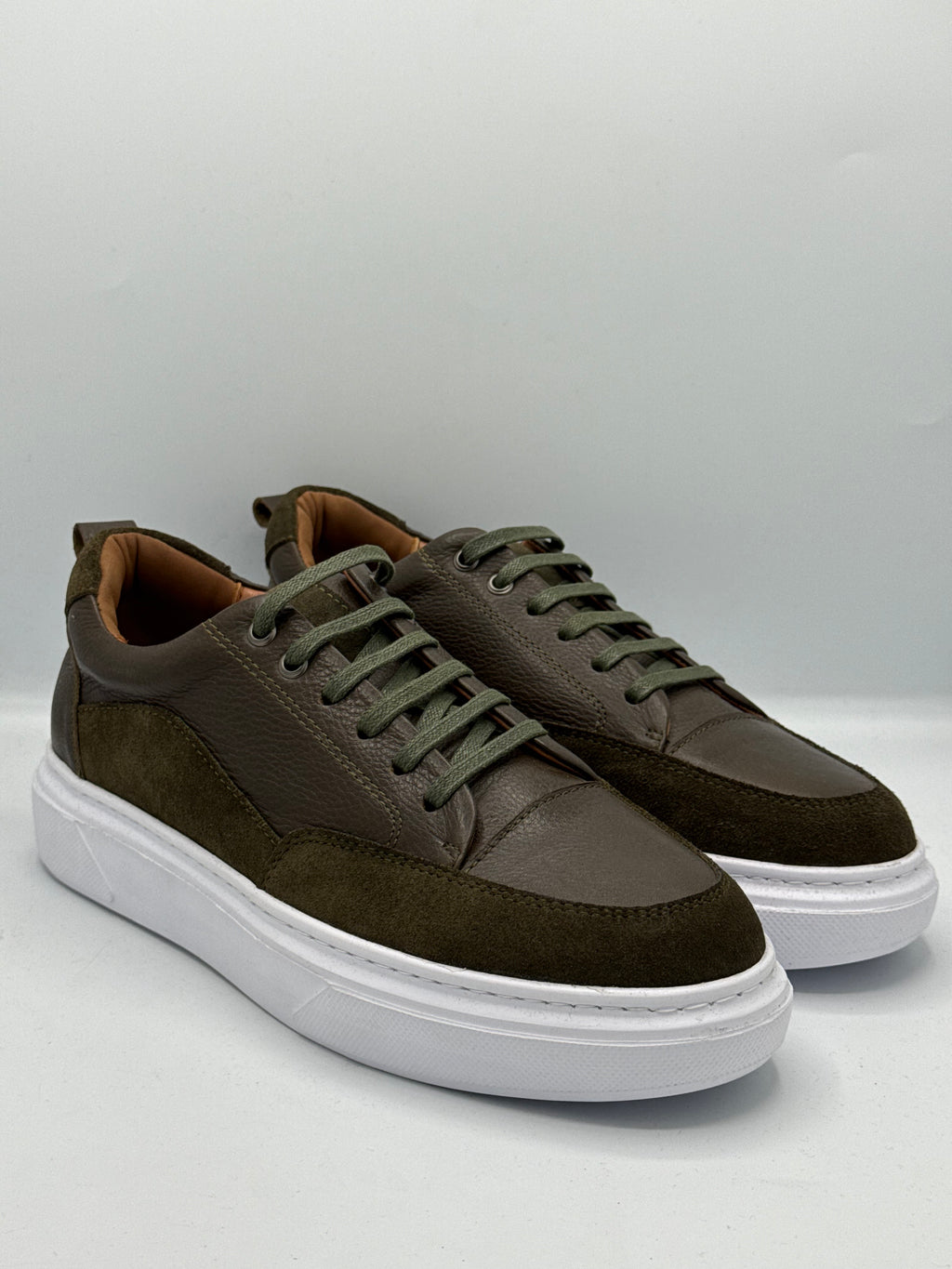 Sneakers Vert Olive Premium – Cuir & Daim, Style Urbain Chic