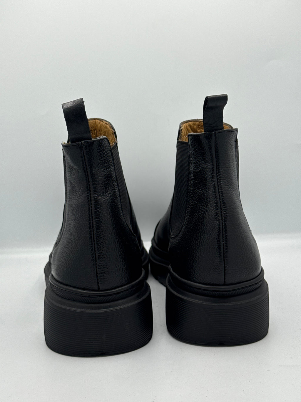 Chelsea Boots Noires Luxe – Cuir Premium & Semelle Track