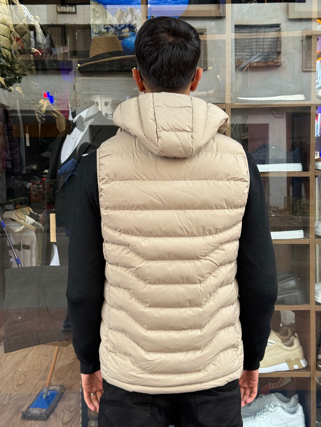 Gilet Matelassé Homme Beige Sable – Léger & Élégant