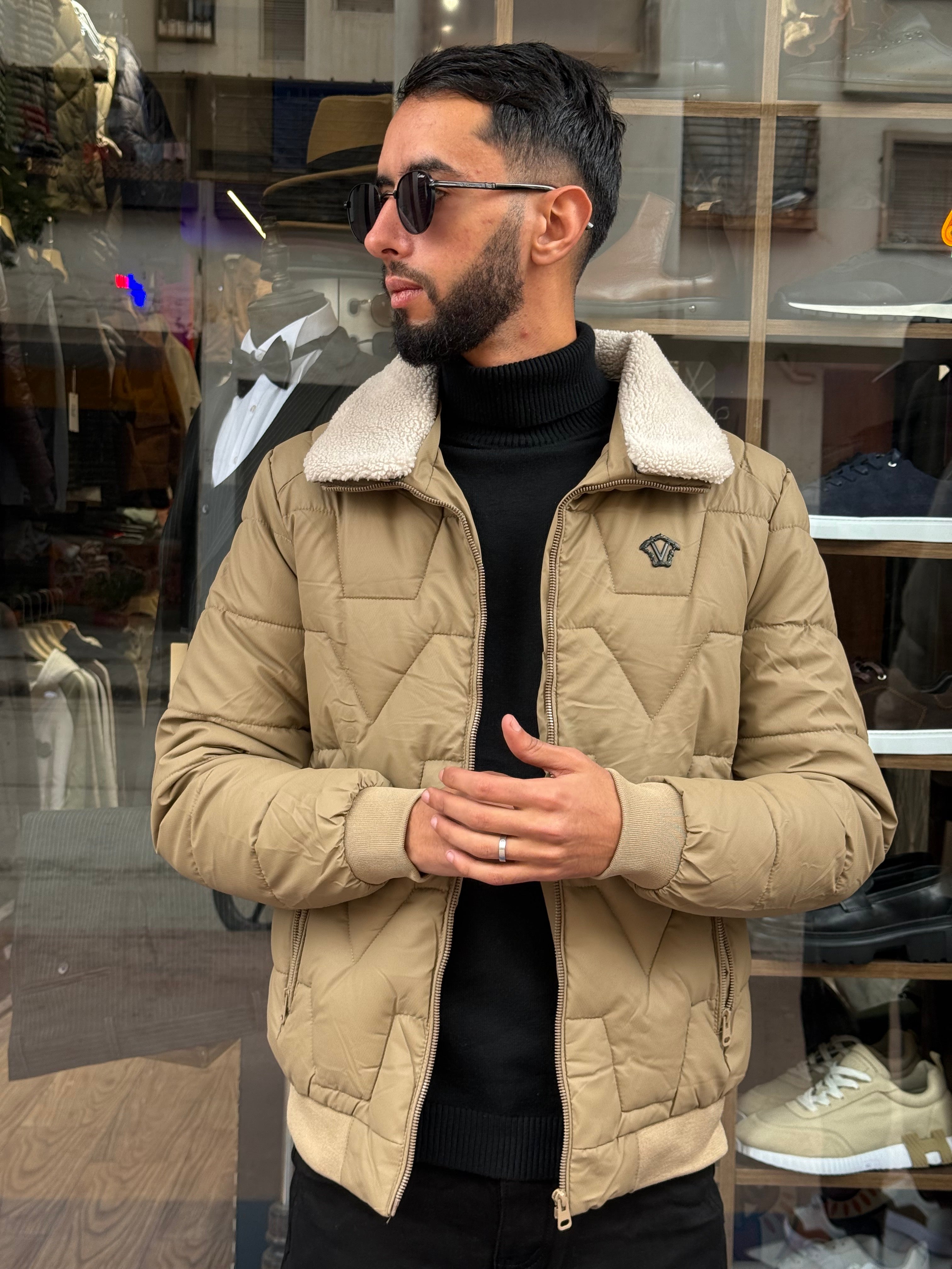Veste Matelassée Homme Beige Col Fourrure – Élégance & Chaleur